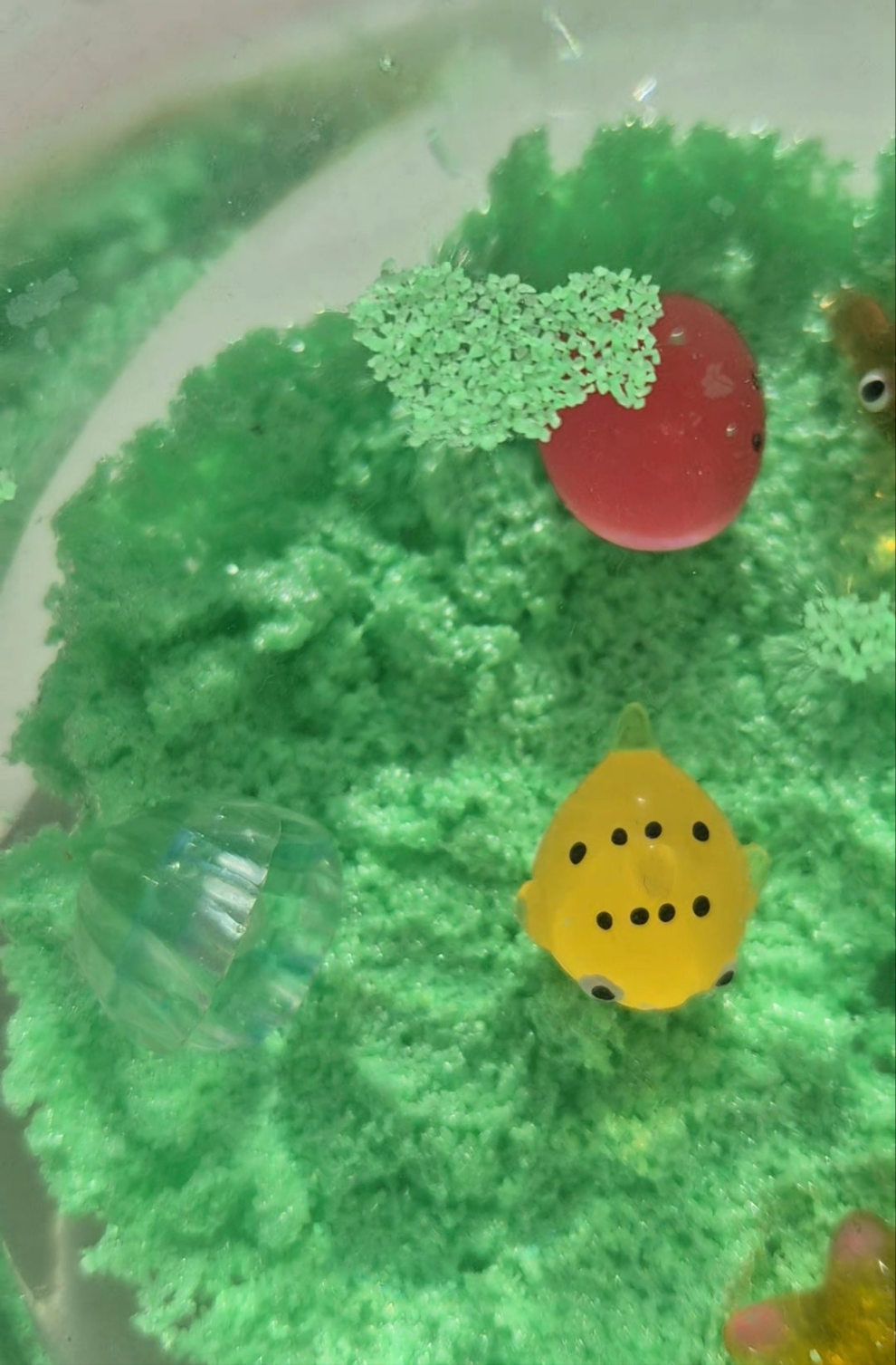 Water play molding magic